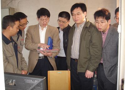 省經委、市經委領導了解工作情況